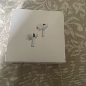 Apple AirPods Pro in Classic White